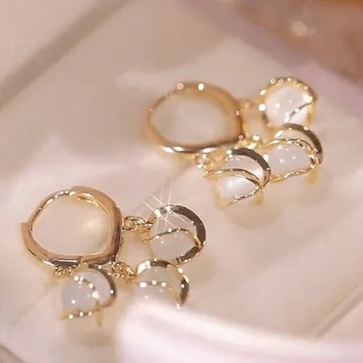 🔥Hot Sale🔥Bellflower Cat's Eye Stone Earrings - newbeew