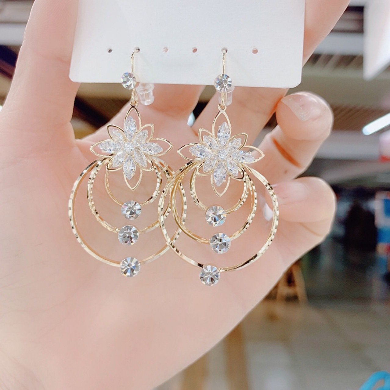 🎁New Year Sale 49% OFF⏳Geometric Multi-Layered Round Flower Earrings