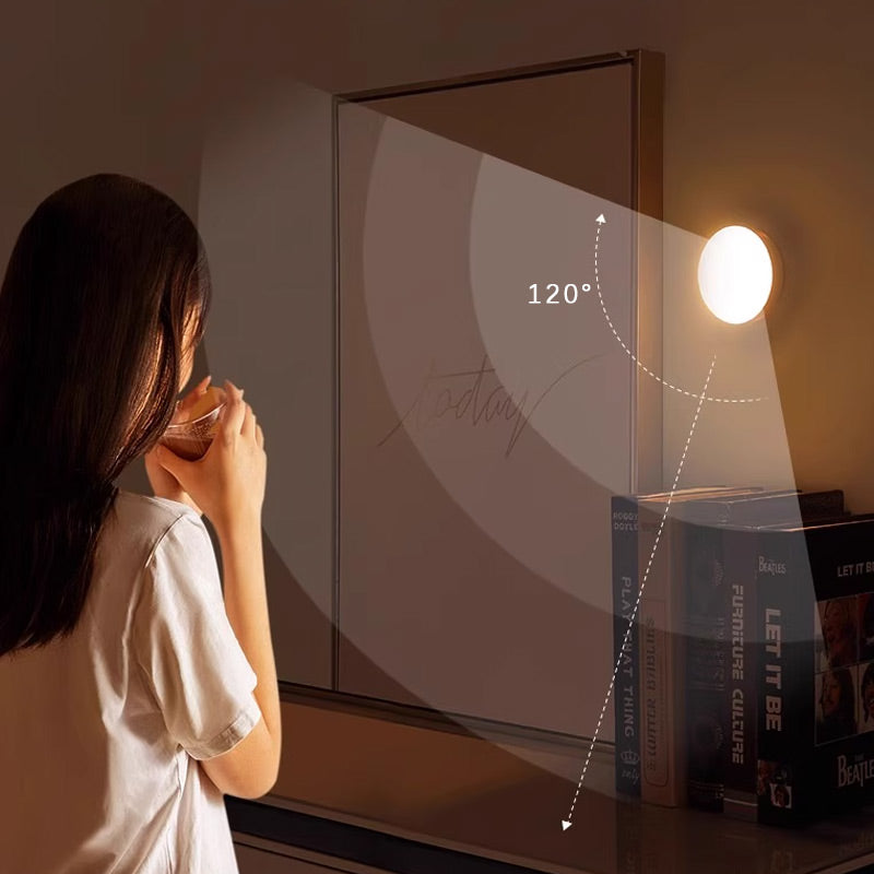 ✨ Say Goodbye to Fumbling in the Dark – Motion‑Sensor Night Light for Your Home! ✨