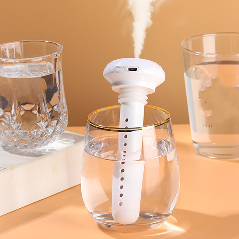💧✨ Mini Travel Humidifier – Turn a Water Bottle Into a Personal Humidifier