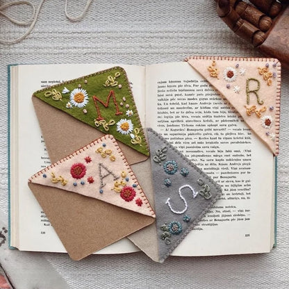 🎁Christmas 49% OFF⏳Personalized Embroidered Corner Bookmark - newbeew